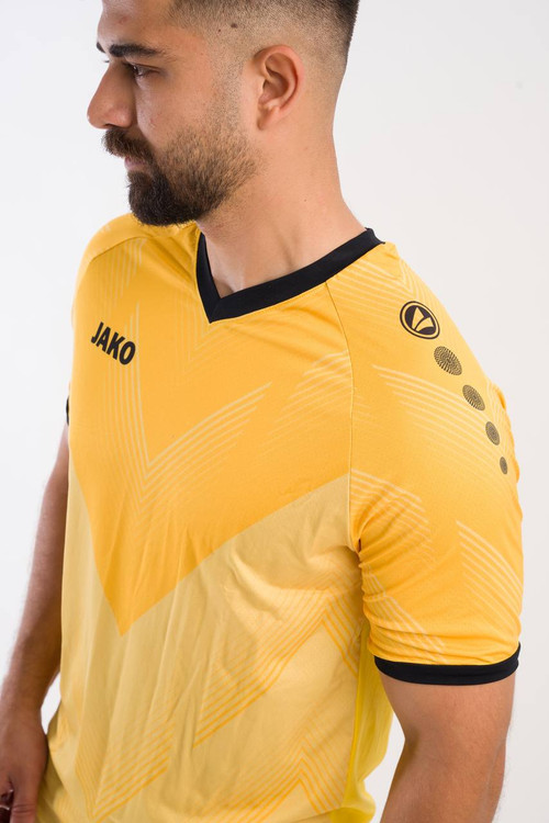 ست پیراهن و شورت ورزشی جاکو